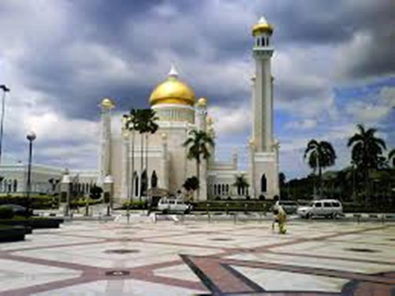 Sultan Omar Ali Saefuddin Mosque